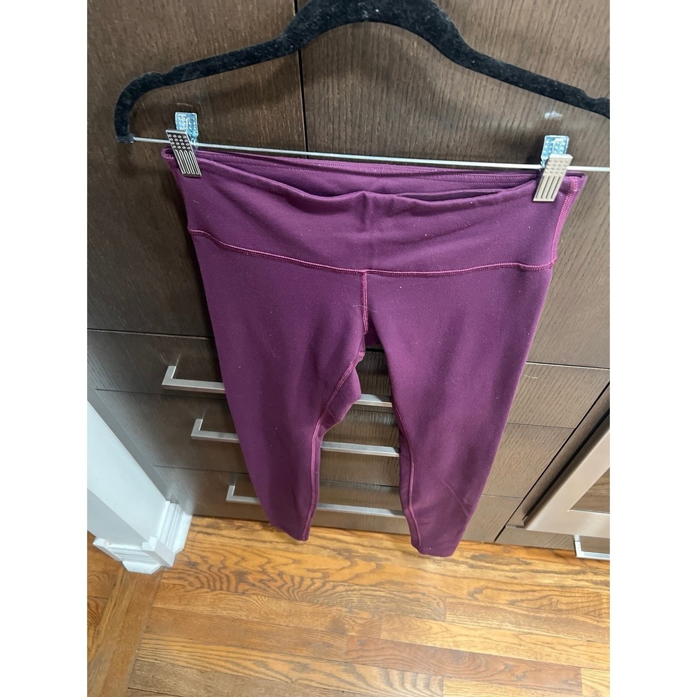 Lululemon purple leggings women's size 6 28" inseam - Picture 2 of 4